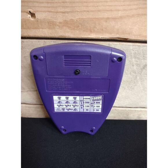 VTG Radica 1999 Pocket Slot Electronic Handheld Game ***TESTED*** - Picture 2 of 2